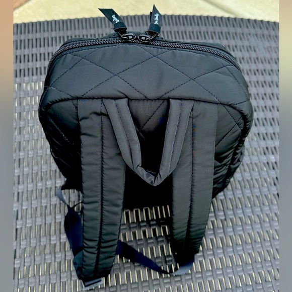 NWT Vera Bradley Quilted Ultralight COMPACT Backpack in Black - Picture 10 of 10